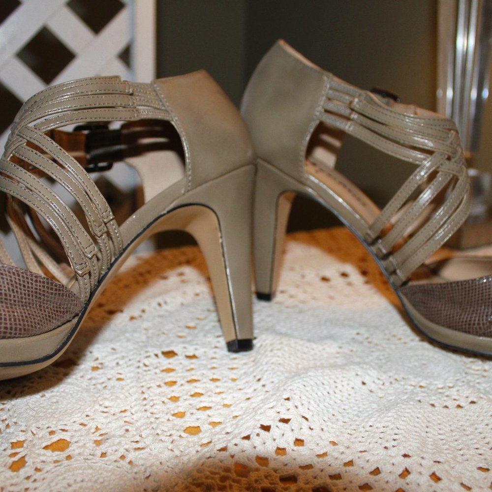 Nygard Collection Taupe Heels, Size 8.5